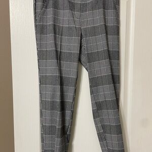 Soho Apparel Gray and White Plaid Ankle Cropped Pants